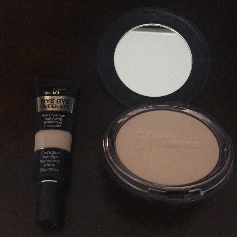 IT Cosmetics Foundation & Bye Bye Concealer